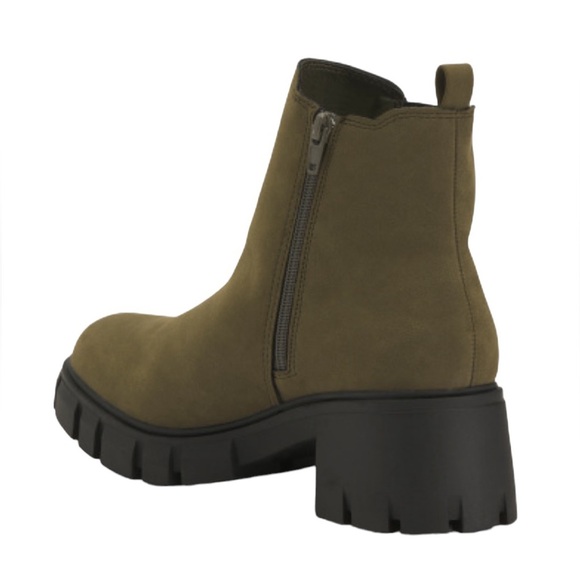 Madden Girl Suede Lug Sole Chelsea Boots - Picture 3 of 4